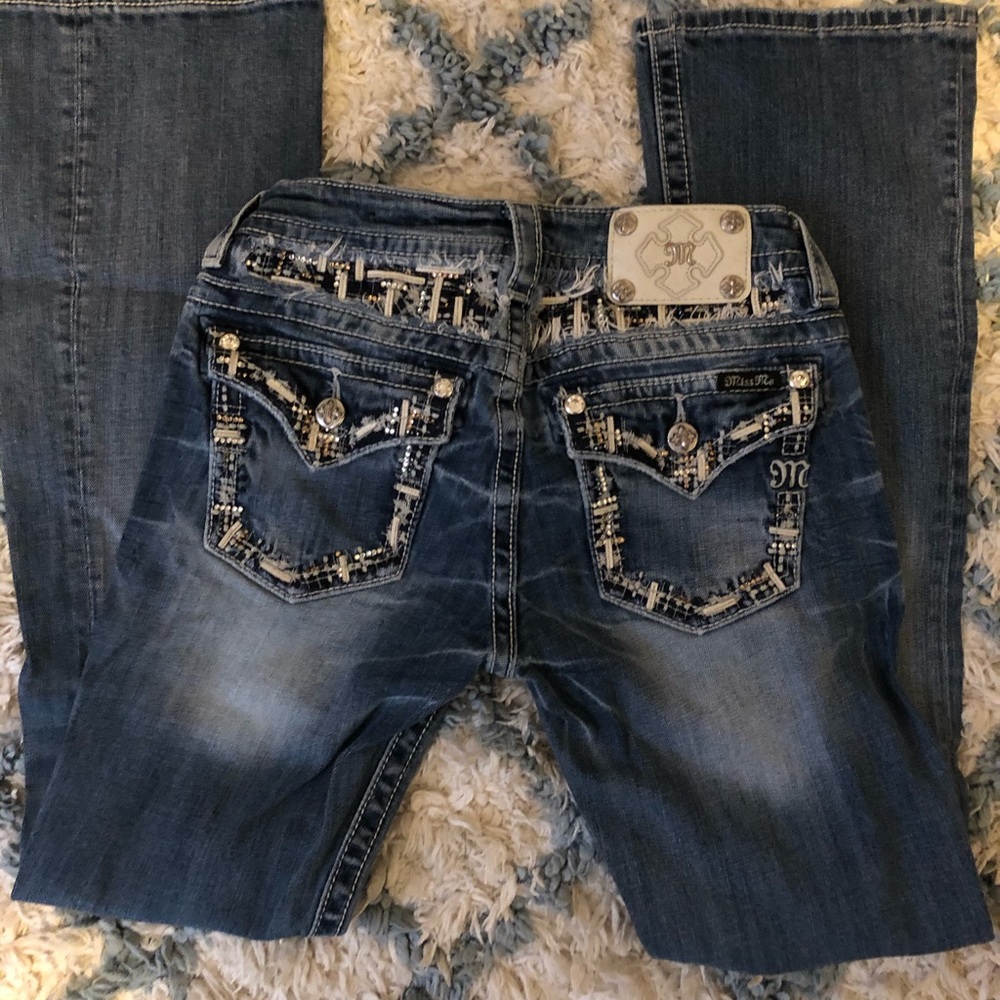 Jeans size 28